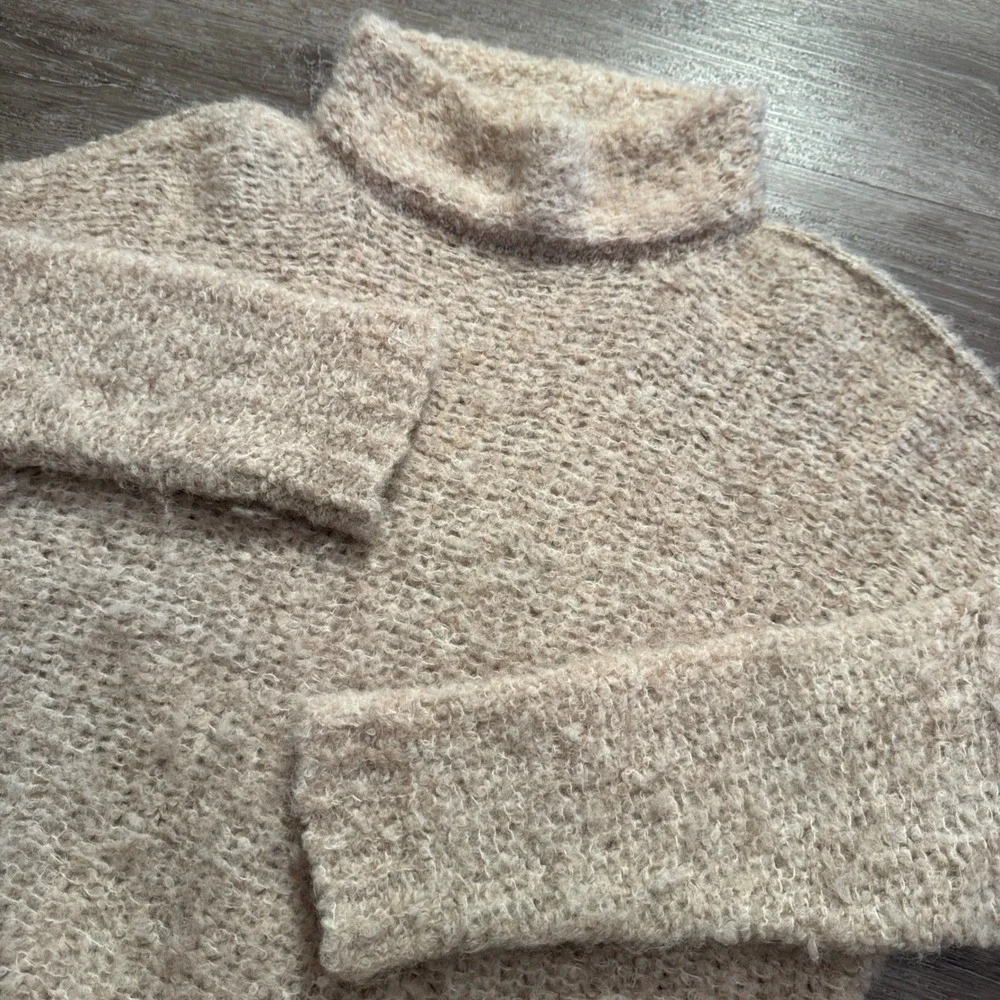 Free People Sweater Womens Small Tan Alpaca Boucle Shes All That Oversized Boho